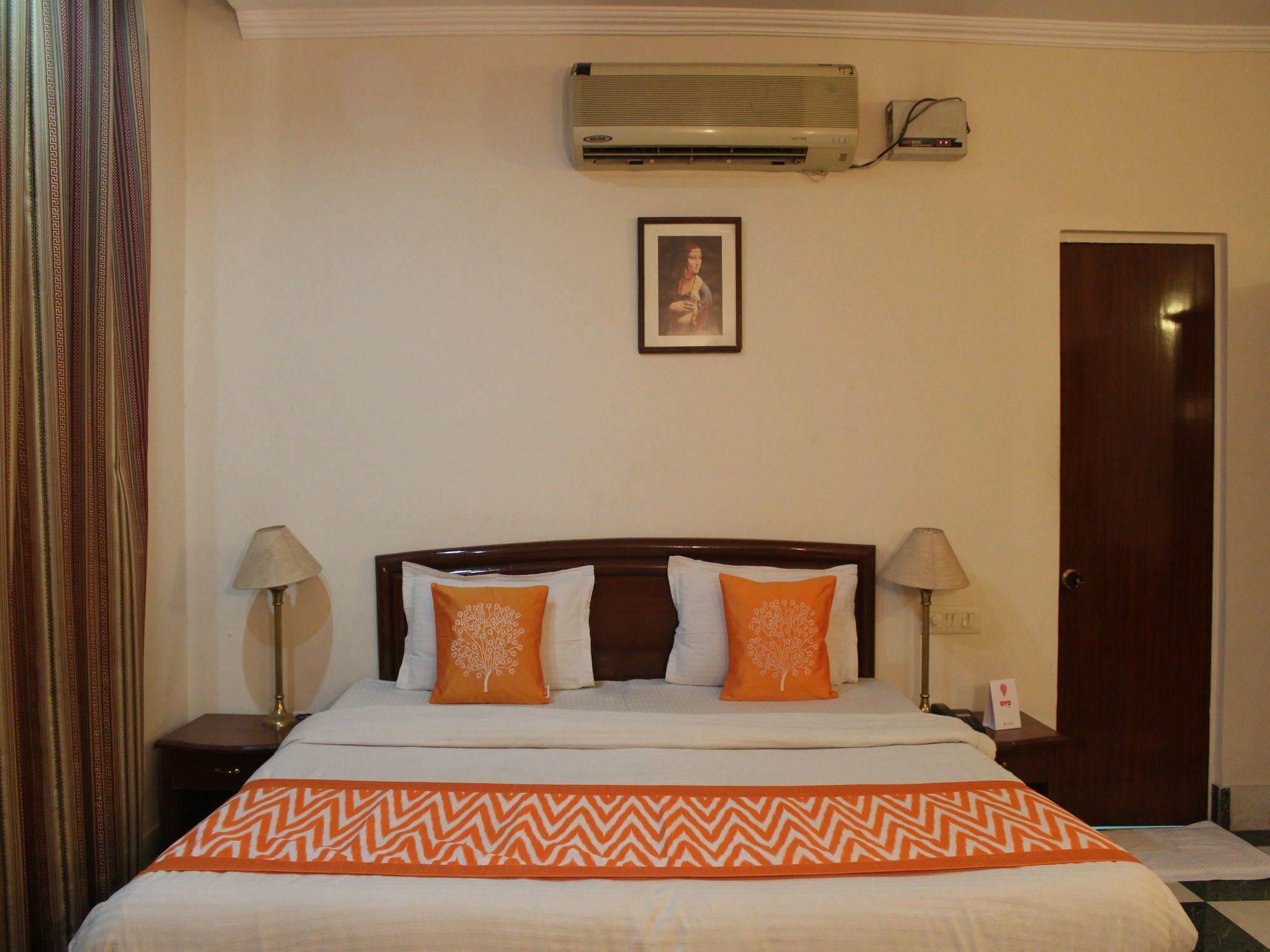 Oyo 5232 Kwality Hotel Dehradun Extérieur photo